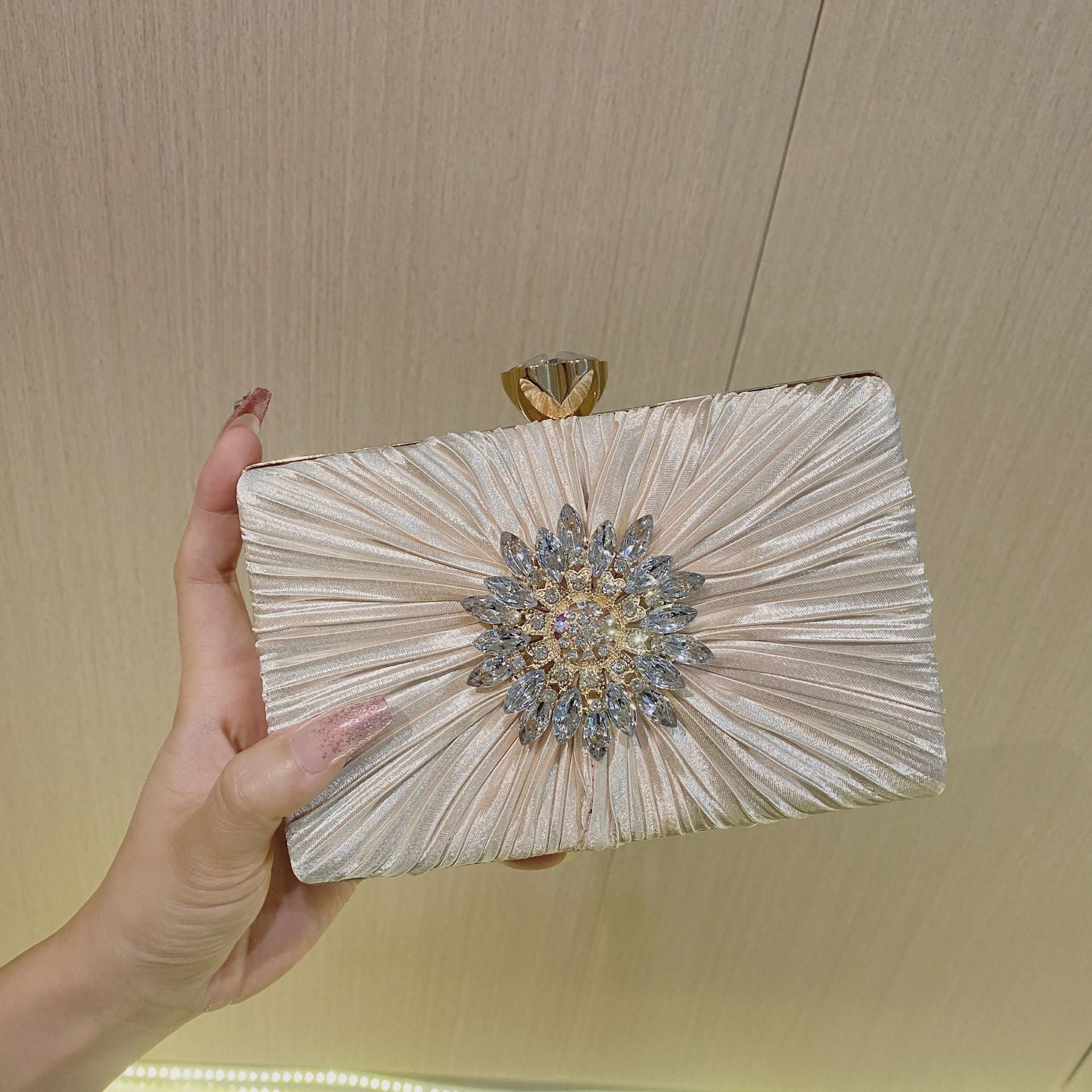 Women Rhinestone Pleated Evening Clutch Bag – BloomNest