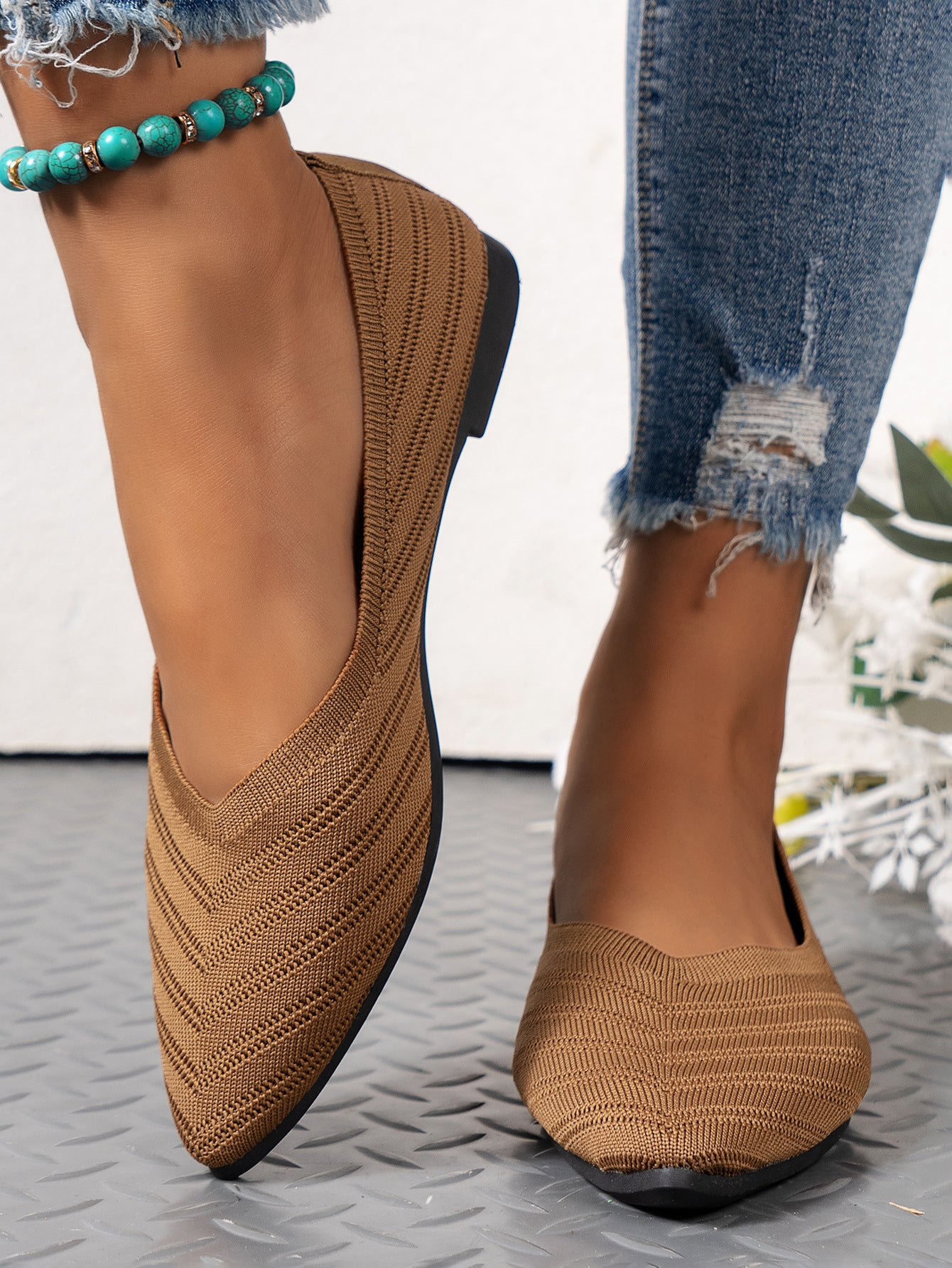 Pointed Toe Shallow Mouth Flats for Women 2025 Summer Women's Shoes Spring Breathable Flats Shoes Large Size Knitted Beanie Shoes Casual and Versatile