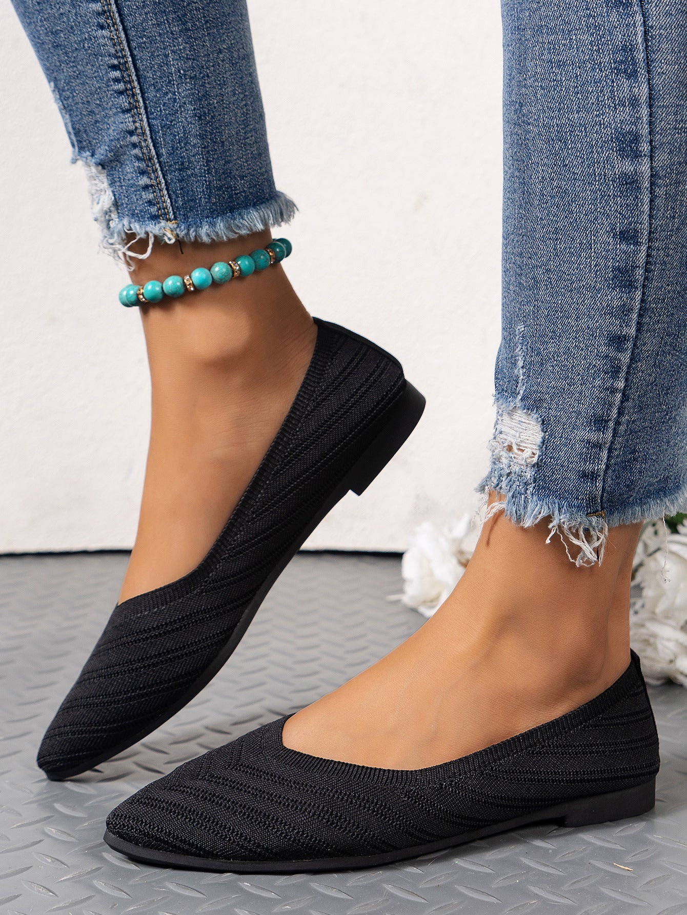 Pointed Toe Shallow Mouth Flats for Women 2025 Summer Women's Shoes Spring Breathable Flats Shoes Large Size Knitted Beanie Shoes Casual and Versatile