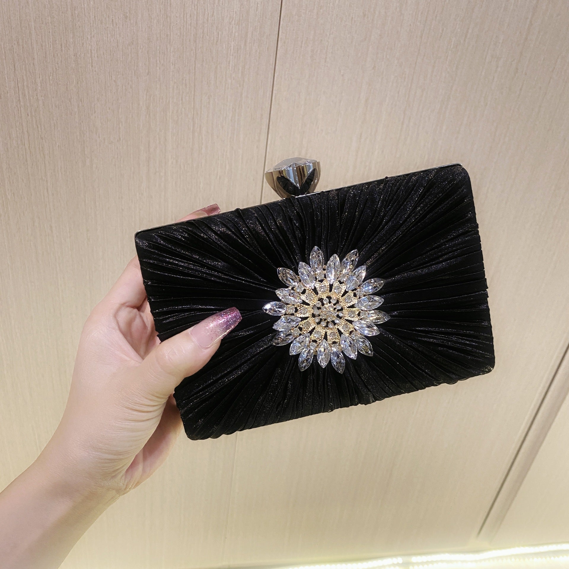 New Amazon Cross Border Birthday Wedding Banquet Evening Bag Pleated Shiny Rhinestone Dress Evening Bag Joker Bag