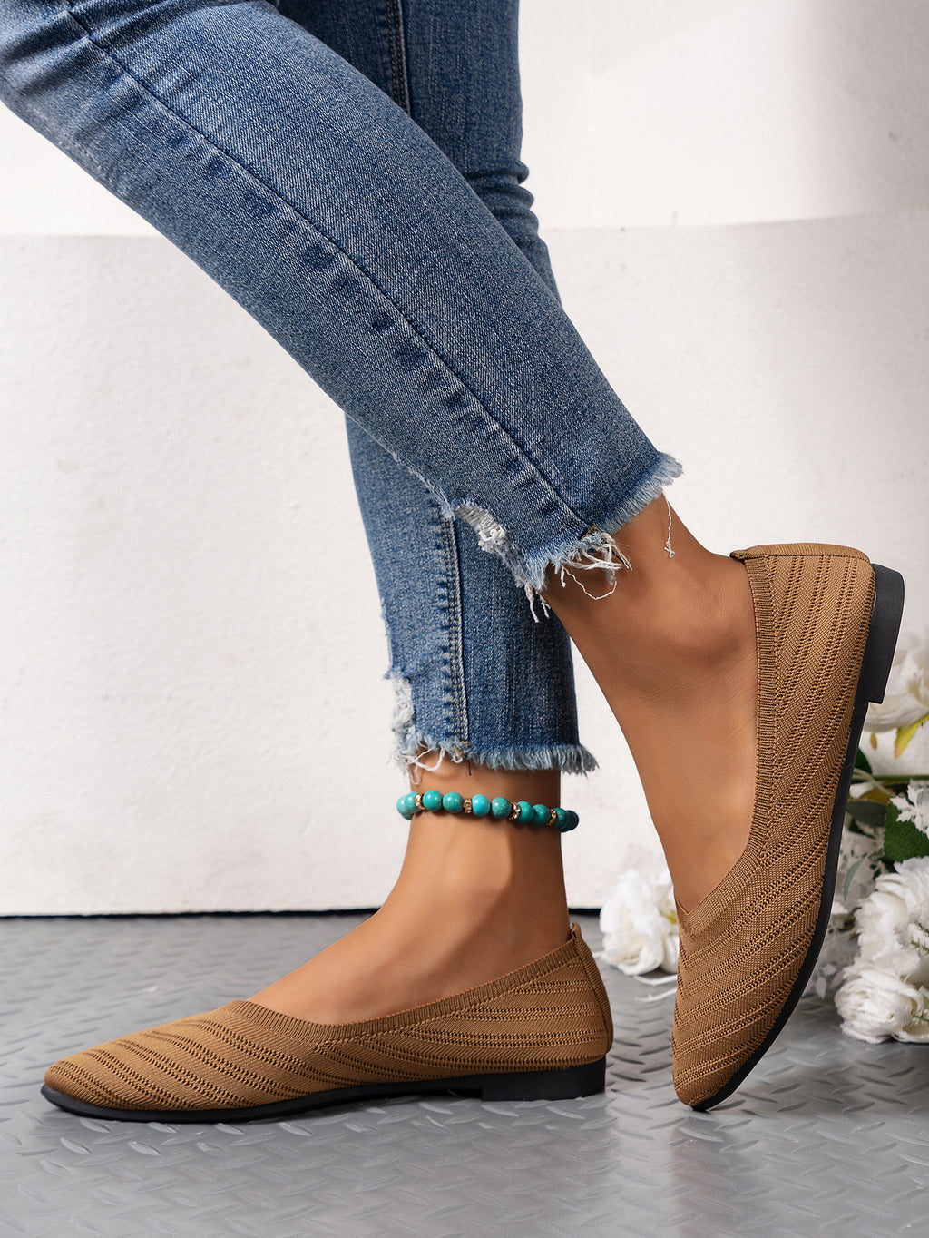 Pointed Toe Shallow Mouth Flats for Women 2025 Summer Women's Shoes Spring Breathable Flats Shoes Large Size Knitted Beanie Shoes Casual and Versatile