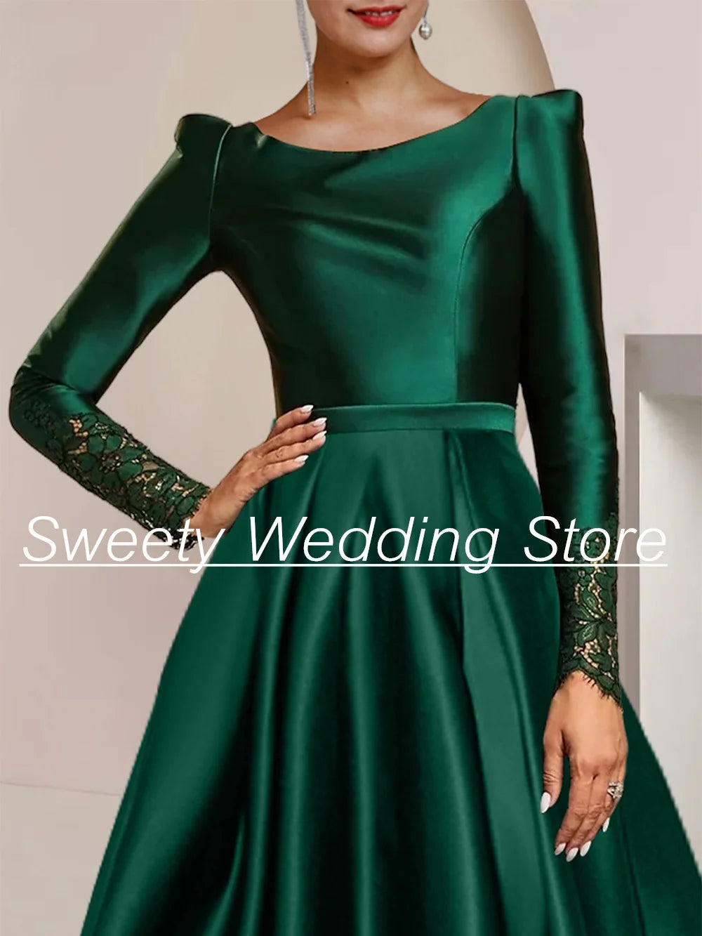 Emerald Green Satin Mother of The Bride Dress Long Sleeves Scoop Lace Covered Back A Line Wedding Guest Gown Party Dresses