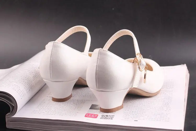 2024 New Four Seasons Girls High Heels Princess Performance Shoe for Students White Children Wedding Party Dnace Shoes Black Red